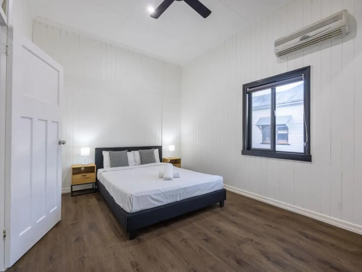 Affordable 3B Ideal Unit Near Cafe Mall River Park Brisbane 0*,  Ausztrália